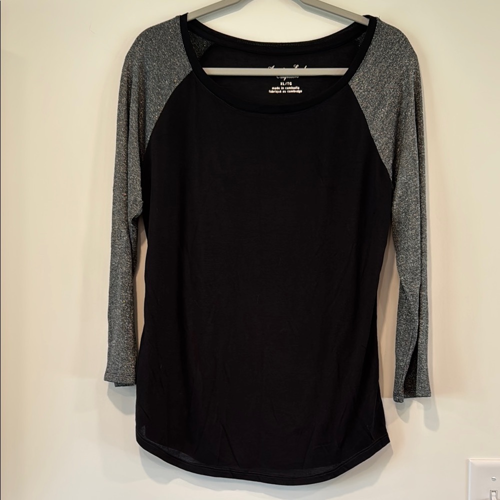 NWOT baseball tee